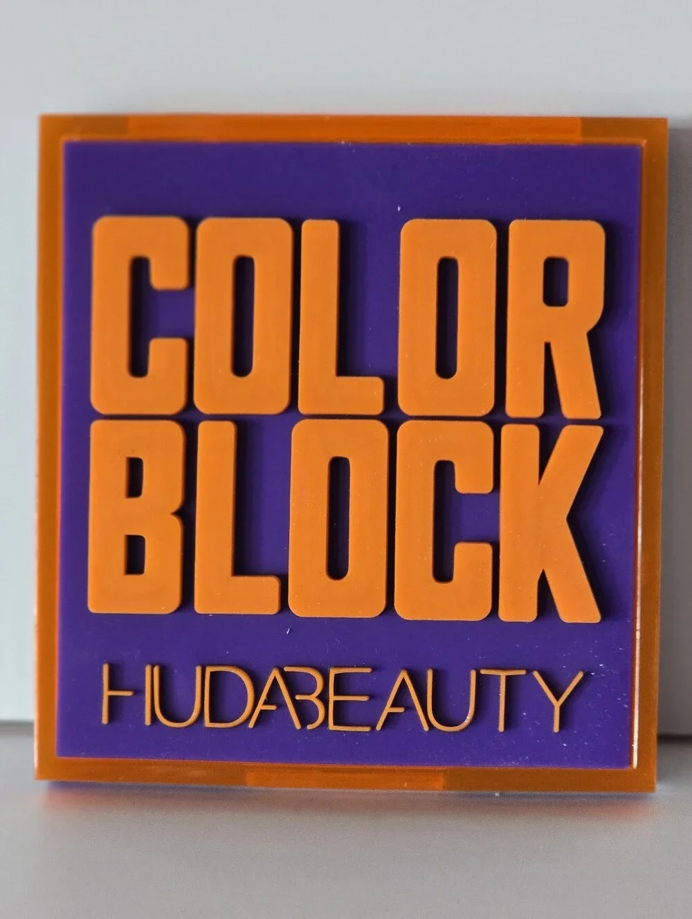 HUDA BEAUTY Color Block Obsessions Palette  ORANGE / PURPLE  New